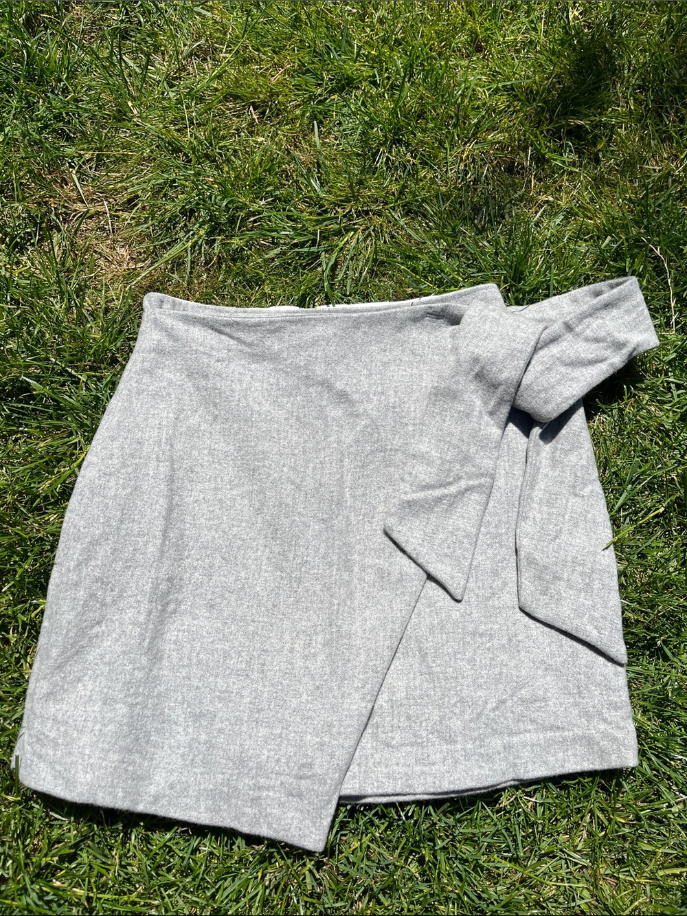 Aritzia Wilfred Wrap Front Skirt